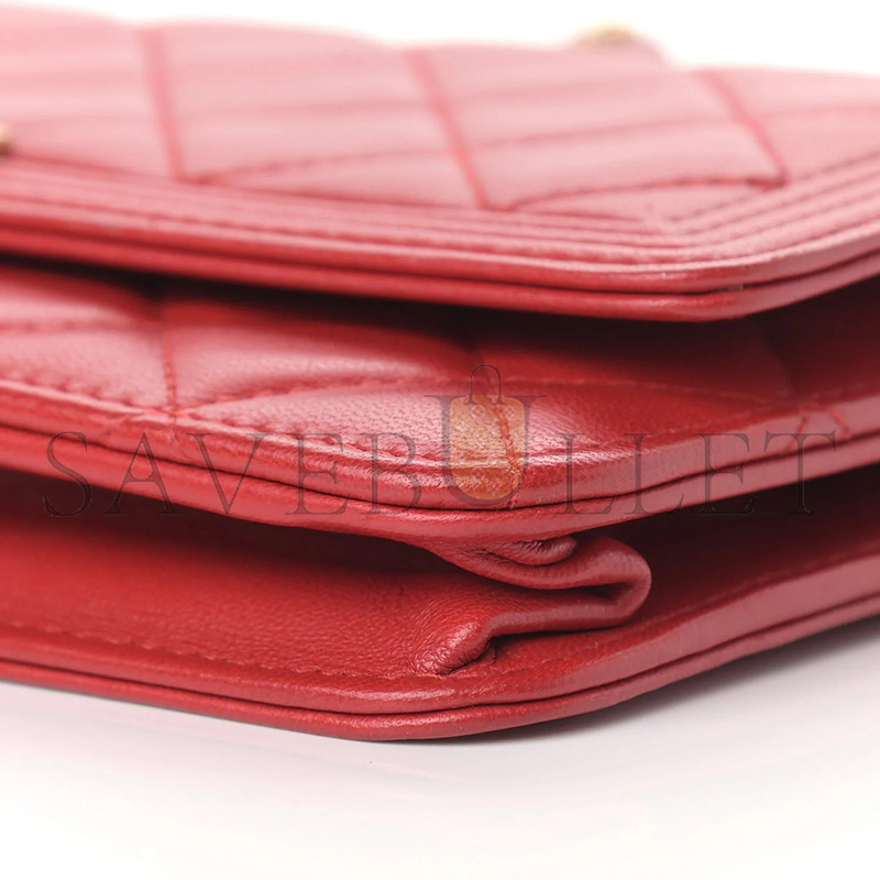 CHANEL LAMBSKIN QUILTED BOY WALLET ON CHAIN WOC RED (19*12.5*3.5cm)